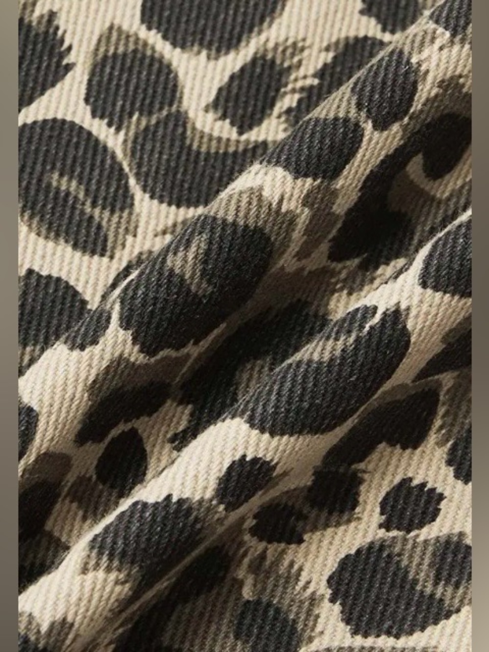 Flamingals Leopard Stitch Detail Mid Rise Barrel Leg Crop Jeans Size Large NWT - Picture 14 of 15
